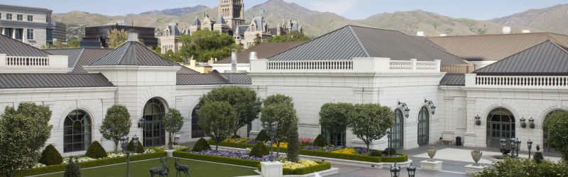 Grand_America_Hotel_Center_Courtyard