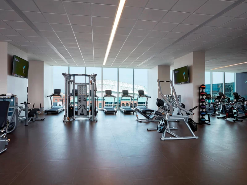 houmq-fitness-0061-hor-clsc