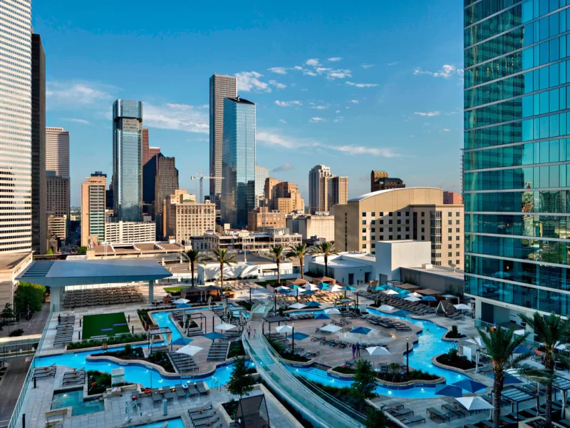 houmq-guestroom-0089-hor-clsc