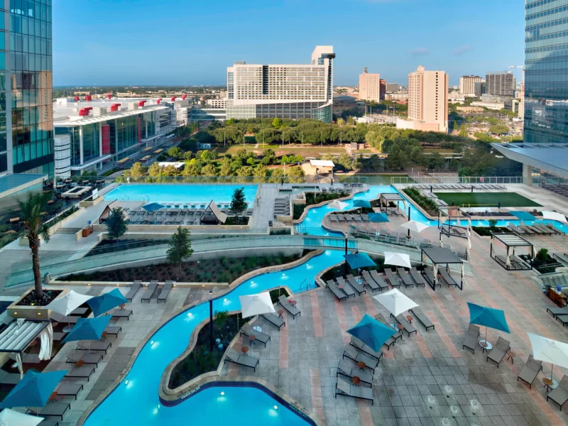 houmq-guestroom-0090-hor-clsc